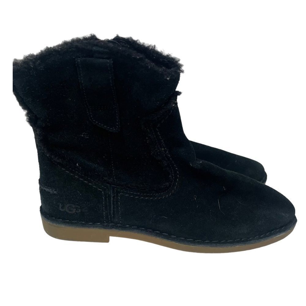Ugg Catica Black Suede Lined Ankle Boots